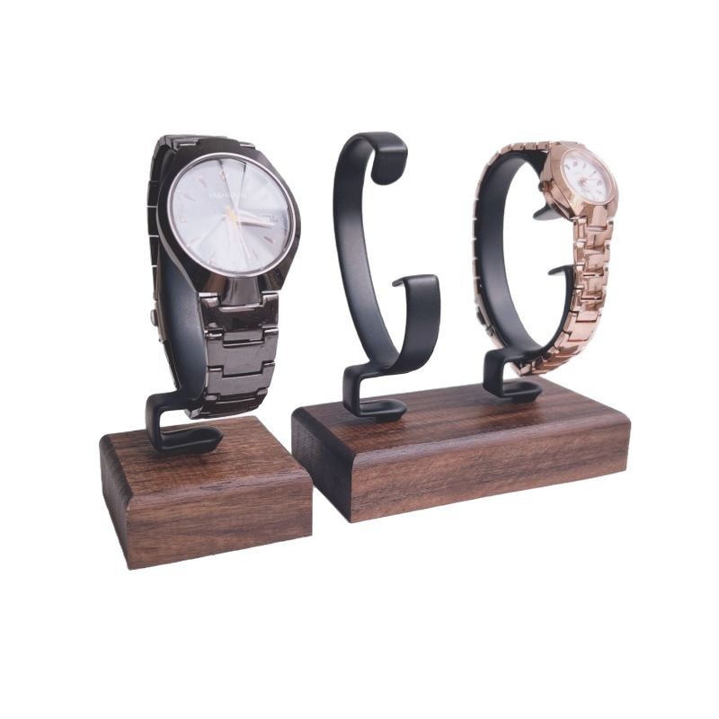 木製のC字型腕時計スタンド。ブレスレットやネックレスなどのア - Jewelry And Watches Inc のレビューと価格